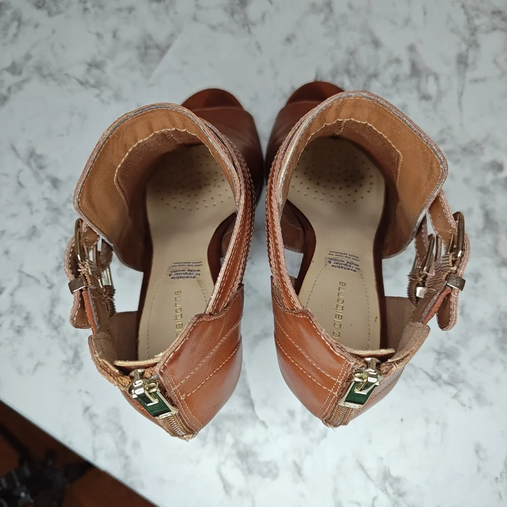Liz Claiborne Cognac Booties